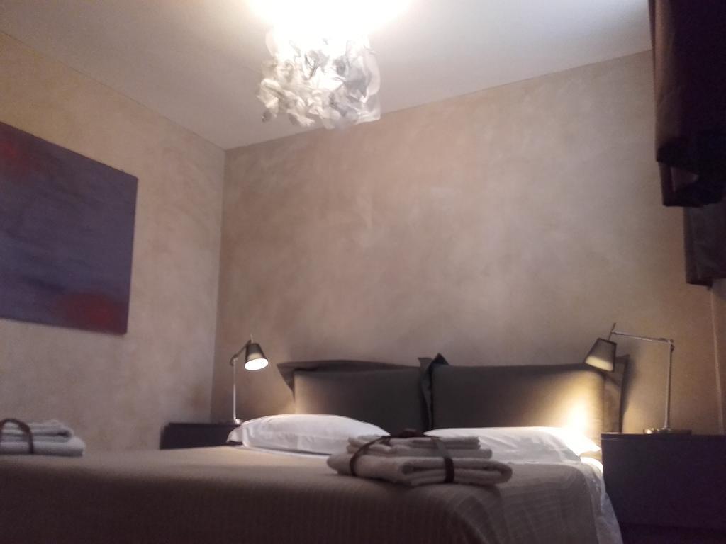 Bio Due Di Moro Gardone Riviera Room photo